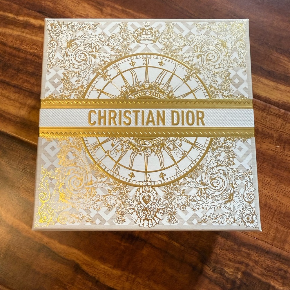 🌊Buy 2 get 1 Free 🌊 Christian Dior Decorative Box